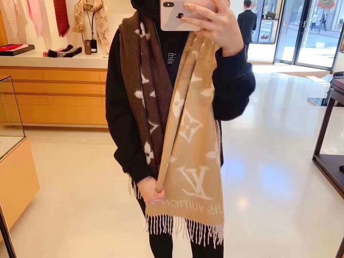 Louis Vuitton Scarf LV00035